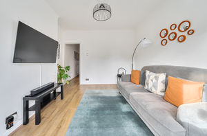 Lounge angle 5- click for photo gallery